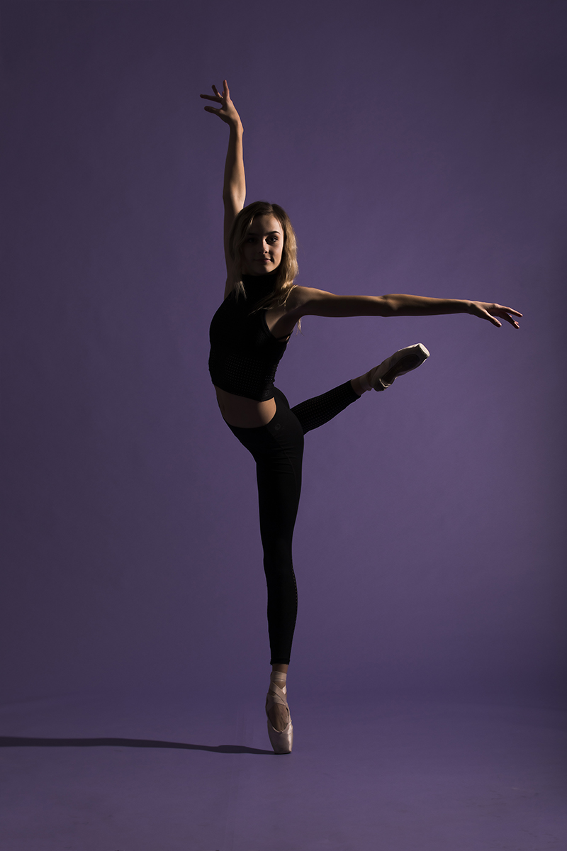 Slender Dancer Utah Dance Dance Legs Long Legs Toe Point Goals Foot Goals Leg Lift Leg Extension